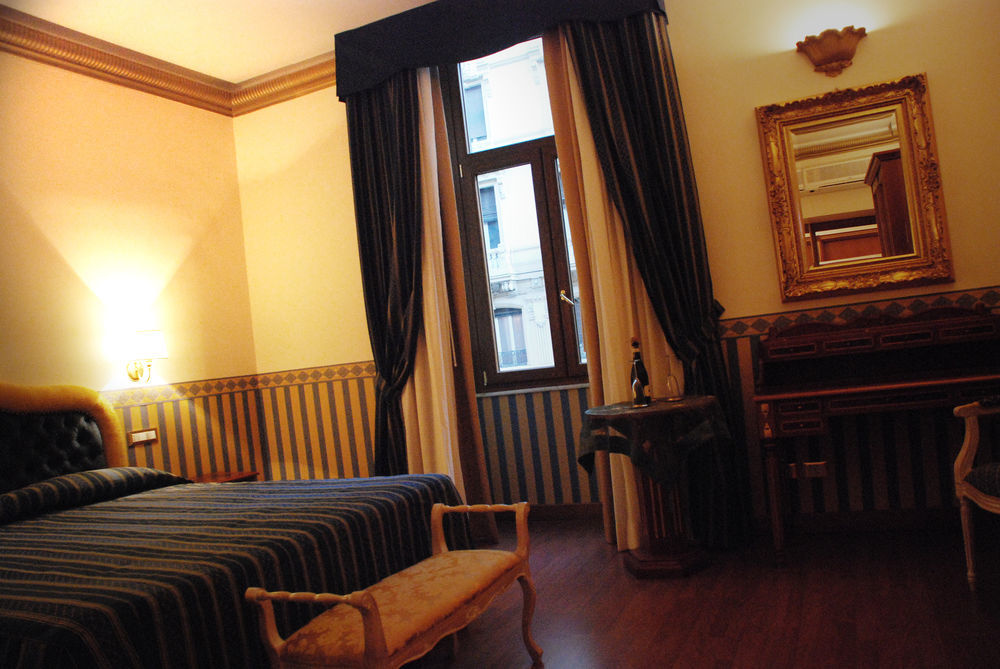 Barberini Suites Рим Экстерьер фото