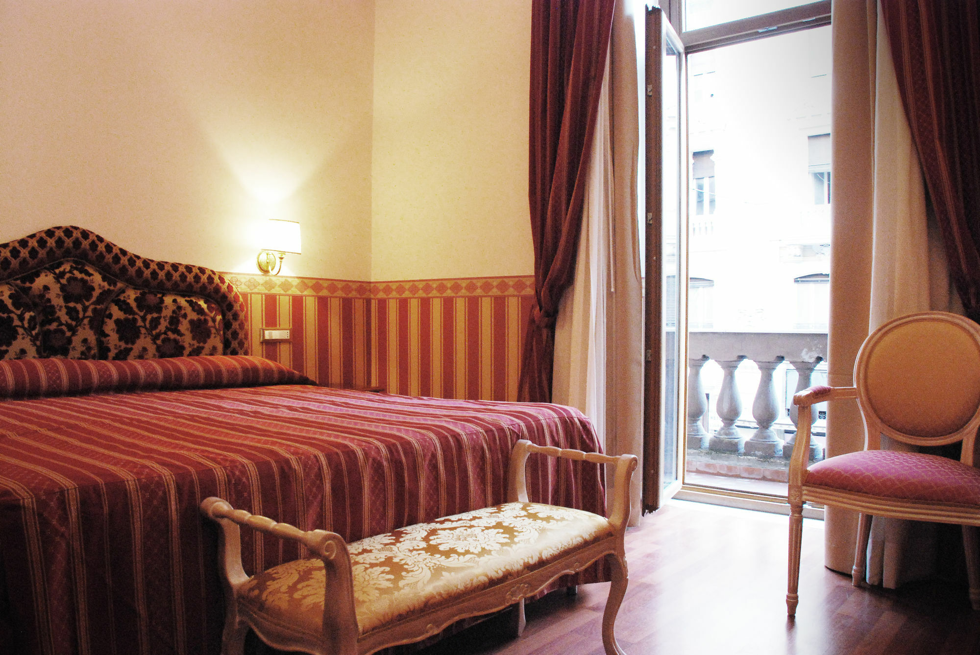 Barberini Suites Рим Экстерьер фото